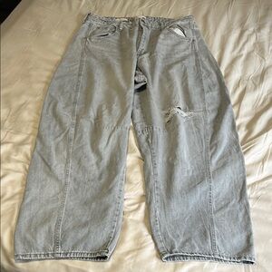 Universal Thread High Rise Curved Leg Jean 17R